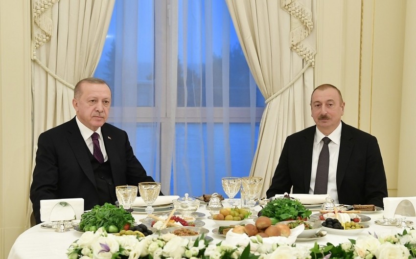 От имени Ильхама Алиева дан прием в честь президента Турции
