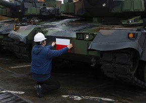 Poland deploys new tank battalion near border with Belarus