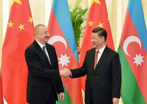Председатель КНР поздравил Ильхама Алиева
