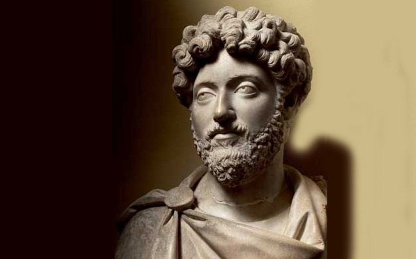 Археологи нашли на юге Египта голову статуи римского императора Марка Аврелия
