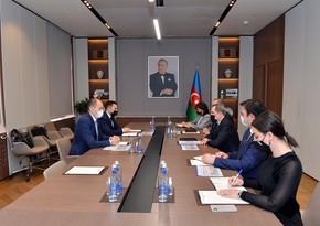 Ceyhun Bayramov “TRACECA”nın Baş katibi Aset Asavbayev ilə görüşüb