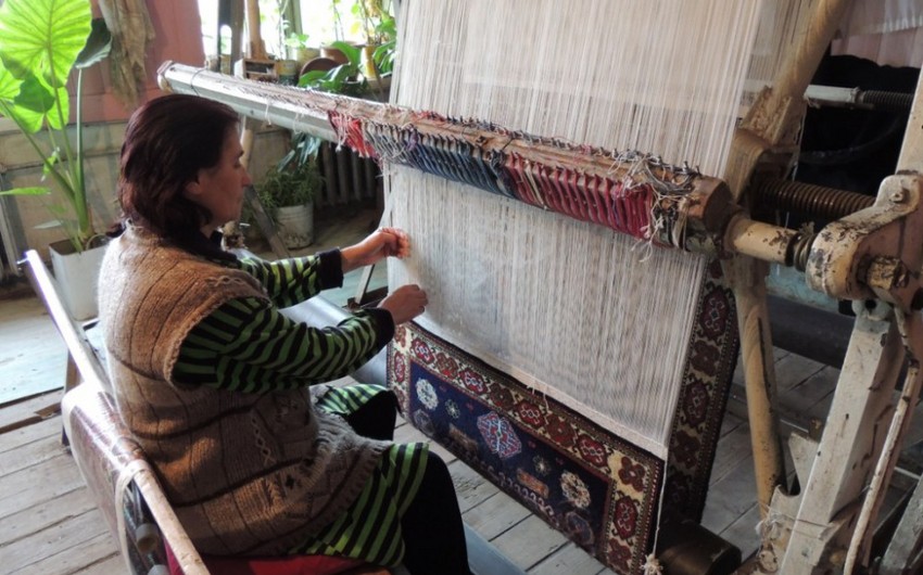 Carpet shops under construction in Azerbaijani districts