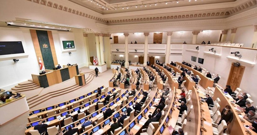 Gürcüstanda parlament seçkiləri: yenə yolayrıcı, yenə seçim - ŞƏRH