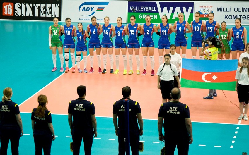 Azerbaijani women’s volleyball team faces Italian team