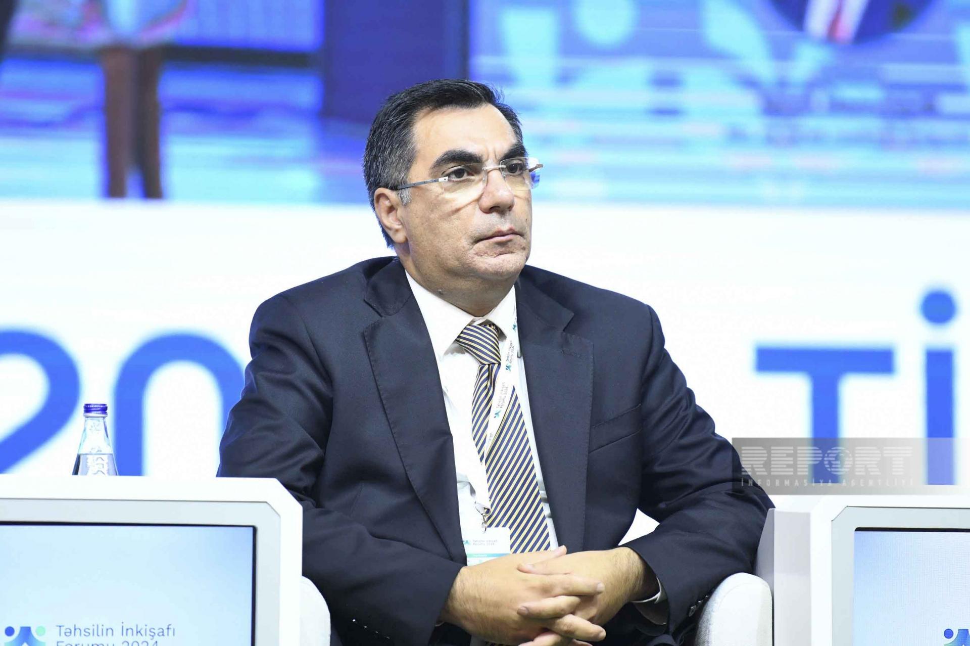  Elmar Qasımov