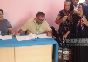 112-year-old voter casts ballot in Azerbaijan's Imishli