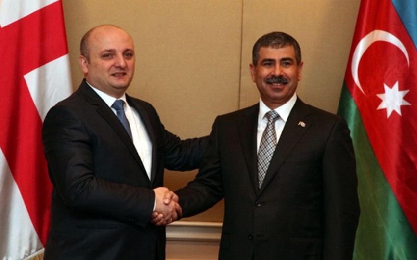 Azerbaijani and Georgian defense ministers hold a meeting