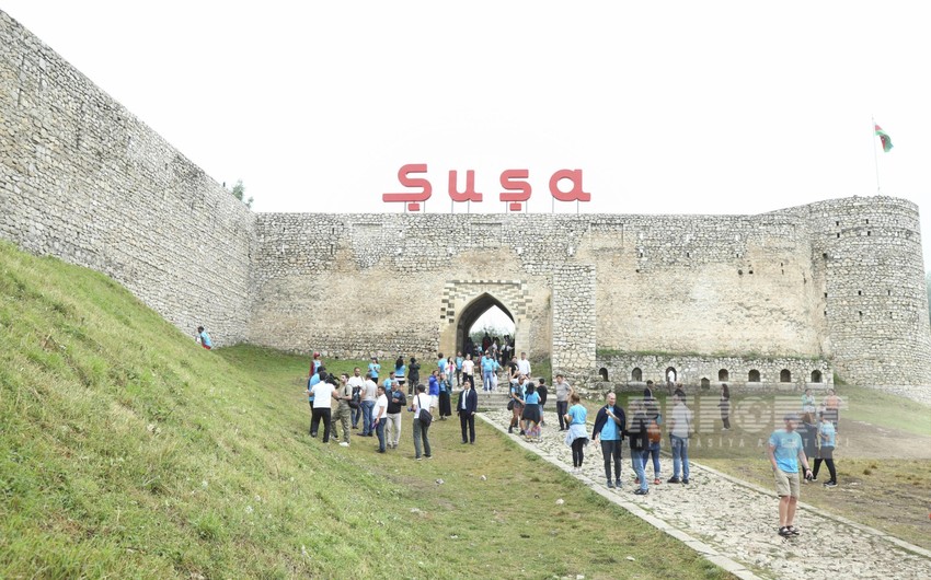 Delegation of international travelers visits Shusha