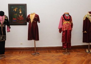 Azerbaijani national costumes exhibited in UK