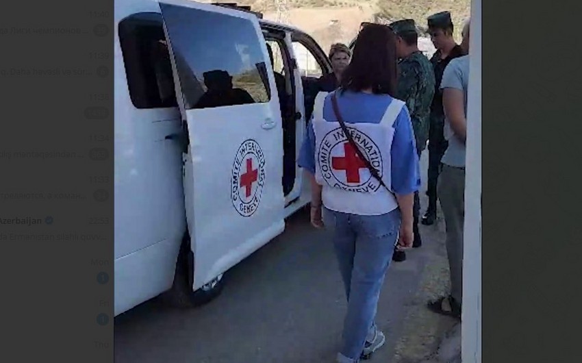 Civilian Armenians pass freely through border checkpoint in Lachin 