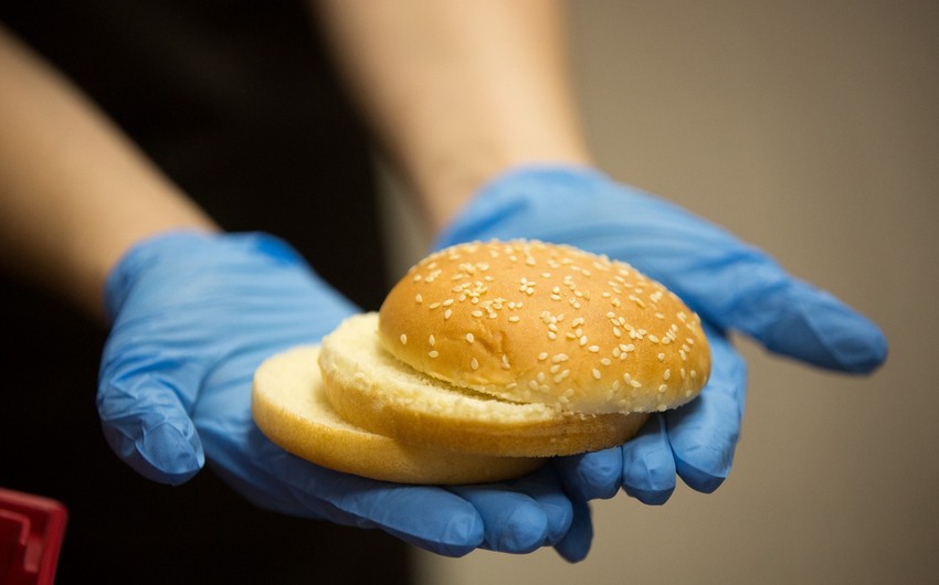 Хлеб для сети McDonalds в Азербайджане будут привозить из Грузии