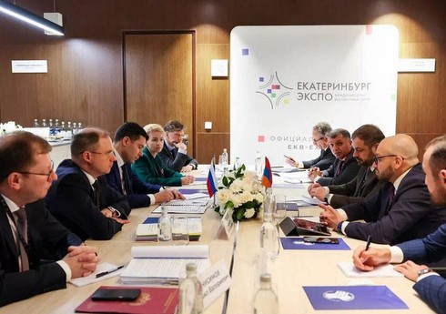 Министр экономики Армении и глава Минпрома РФ обсудили совместные проекты