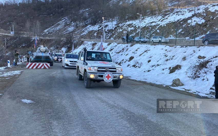 Xankəndi-Laçın yolunda BQXK-nın avtomobilləri növbəti dəfə maneəsiz hərəkət edib - YENİLƏNİB 