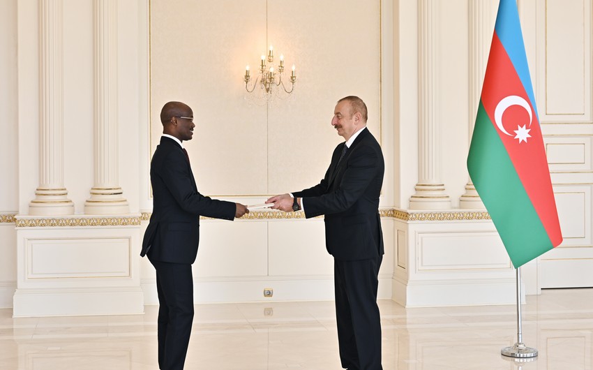 President Ilham Aliyev accepts credentials of incoming ambassador of Chad