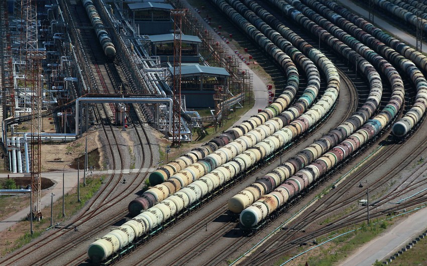 Rusiyanın neft ixracından gəlirləri 40 %-dən çox azalıb