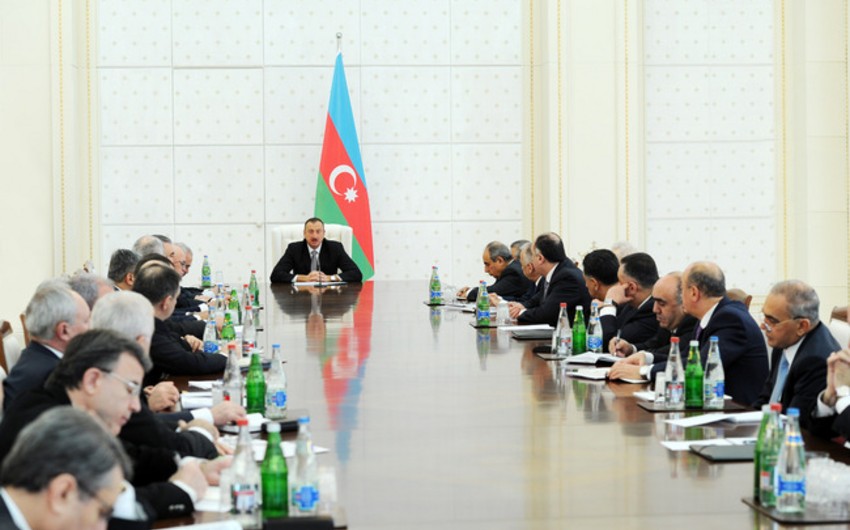 Ilham Aliyev chaired the meeting of the Cabinet of Ministers on results of socioeconomic development in 2014 and objectives for 2015