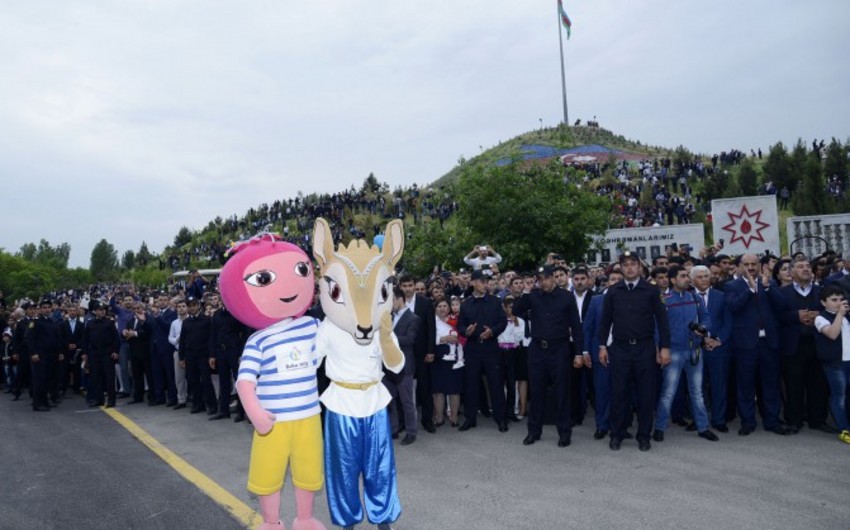 «Баку-2015»: Грандиозный фестиваль Огня состоялся в прифронтовой зоне