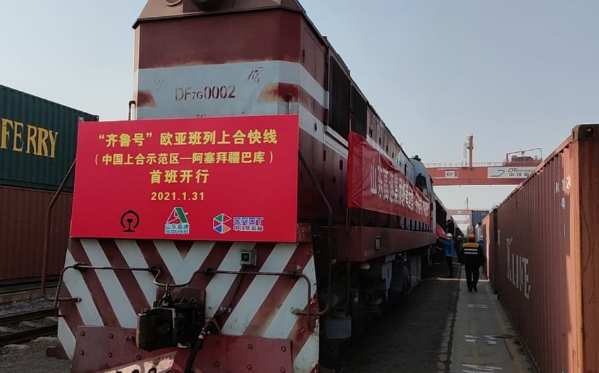 Первый контейнерный поезд отправился из Китая в Азербайджан     