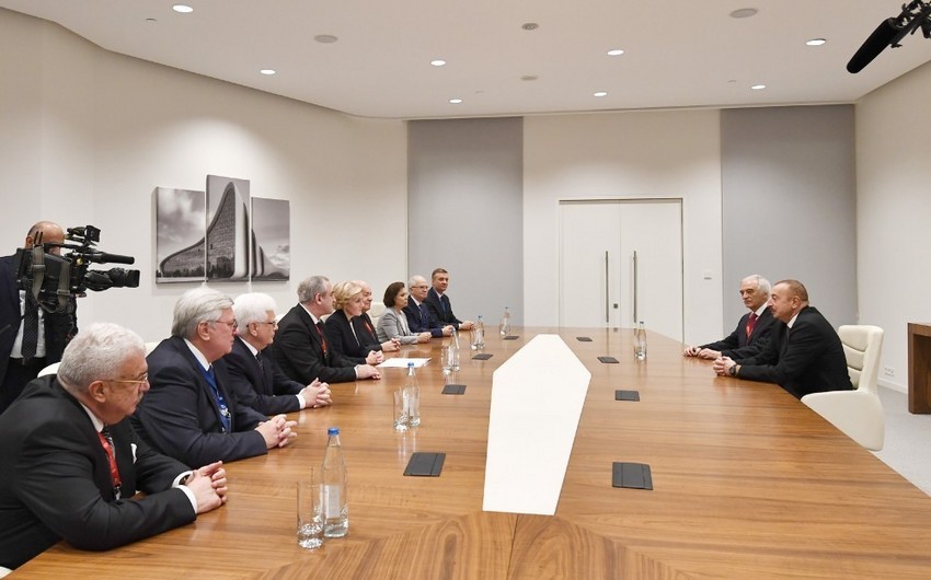 President Ilham Aliyev meets with delegation led by deputy chair of Russian Government