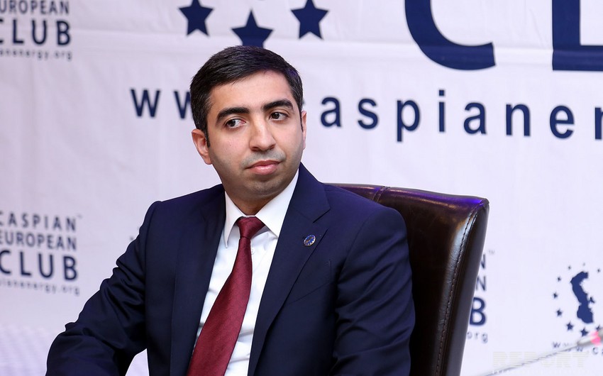 В Азербайджане документ, связанный со страховыми взносами представлен Администрации президента