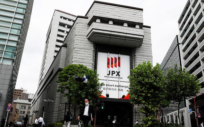 Tokyo stock prices hit 30-year high