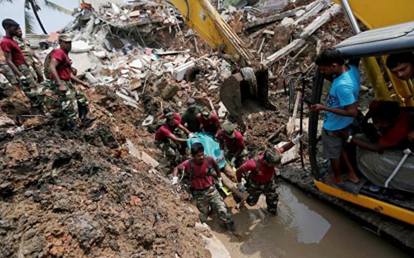Şri-Lankada zibil yığınının uçması nəticəsində 20 nəfər ölüb