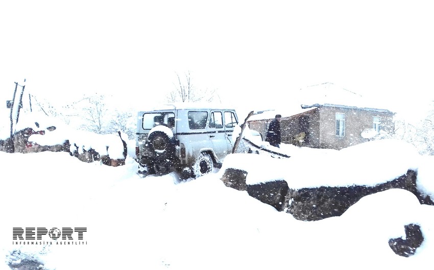 Actual weather in Azerbaijan: snow cover nearly 65 cm in Khinalig