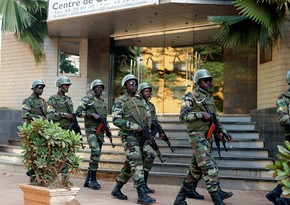 В Буркина-Фасо полиция применила слезоточивый газ для разгона демонстрантов