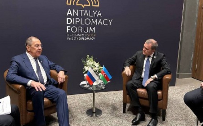 FMs of Azerbaijan, Russia mull post-conflict situation in region