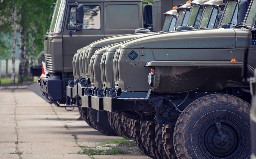 KİV: Rusiya xüsusi texnikası Belarus sərhədinə doğru yola düşüb