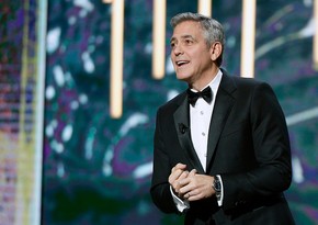 George Clooney will donate to schools for Syrian children