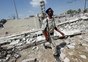 20 killed in suicide bombing in Somalia