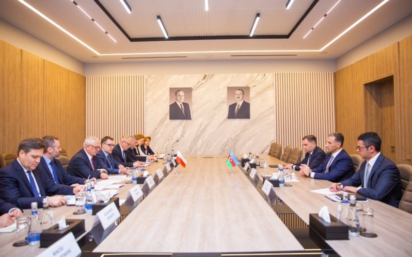 Azerbaijan, Poland mull development of Middle Corridor