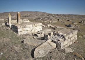 Hikmət Hacıyev: Azərbaycanlıların qəbirlərinin dağıdılması vandalizmin ən iyrənc formasıdır”