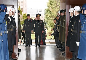 Azerbaijani Defense Minister meets with Turkish Chief of General Staff