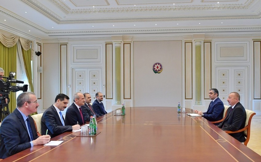 President Ilham Aliyev receives delegation led by Turkish minister of transport and infrastructure
