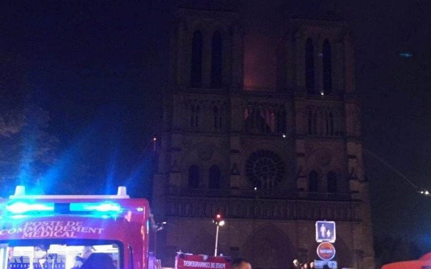 Собор Парижской Богоматери, возможно, не удастся спасти после пожара - МВД Франции - ВИДЕО