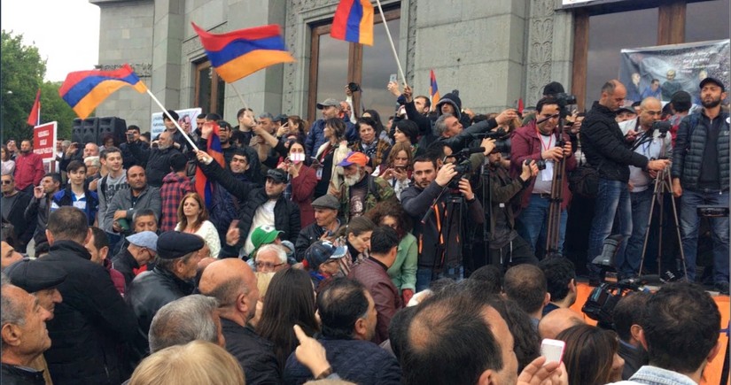 Ermənistanda 49 aksiya iştirakçısına cinayət işi açılıb, 5 nəfər isə həbs olunub