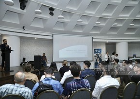 В Баку прошла выставка университетов и образовательных программ США