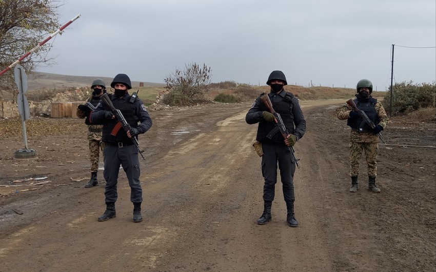 На контрольных постах в Джебраильском районе у нескольких лиц обнаружены боеприпасы