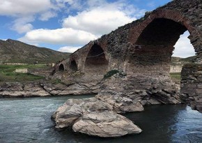 В Карабахе в прошлом году начались работы на 2700 км автодорог и 90 мостах 