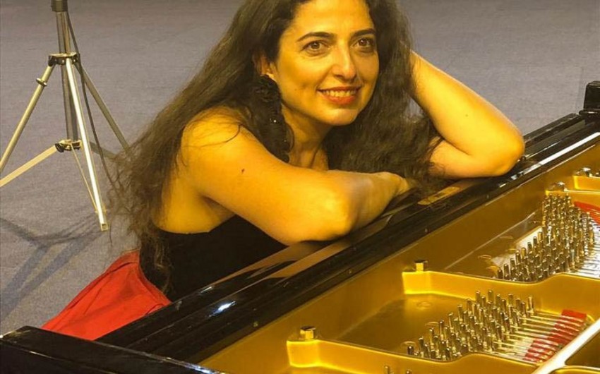 Azərbaycan pianoçusu Fransada sülh günü münasibətilə keçirilən konsertdə çıxış edib - FOTO