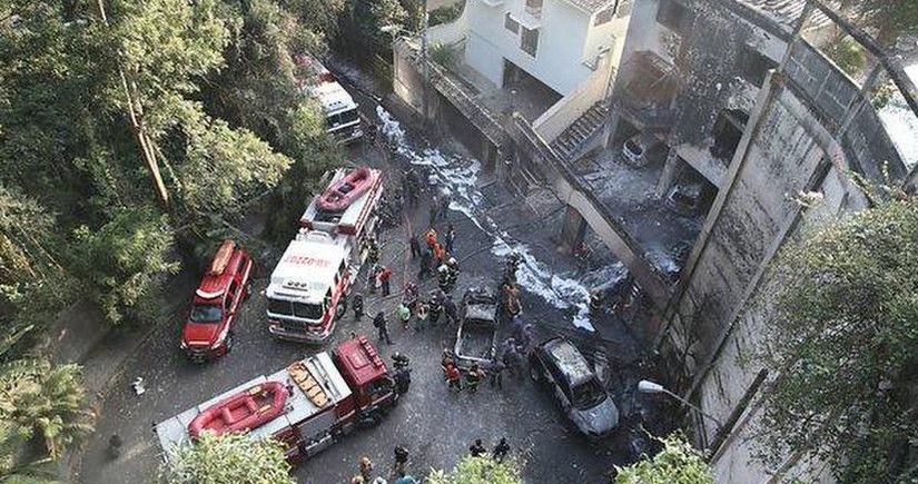 Braziliyada təyyarə binalara çırpılıb, ölənlər var