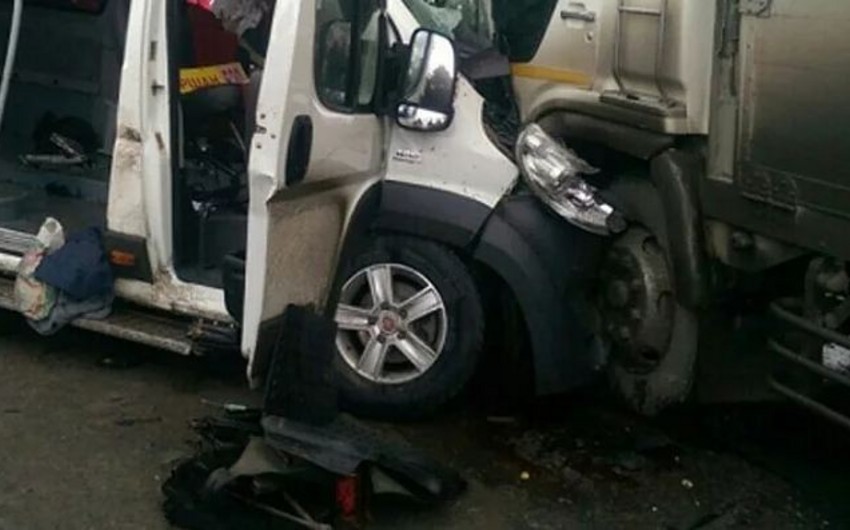 В Сабирабаде микроавтобус столкнулся с грузовиком, есть пострадавшие - СПИСОК - ОБНОВЛЕНО