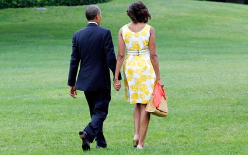 Обама с семьей отправился в отпуск на остров в Атлантическом океане