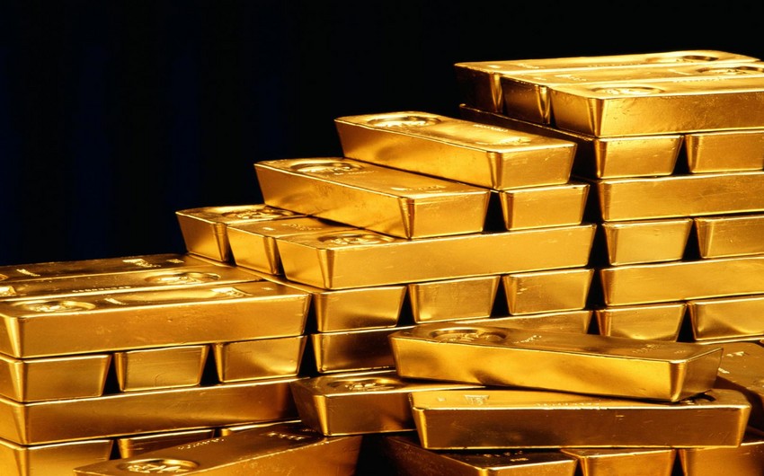 Стоимость золота упала до 1 208 долларов