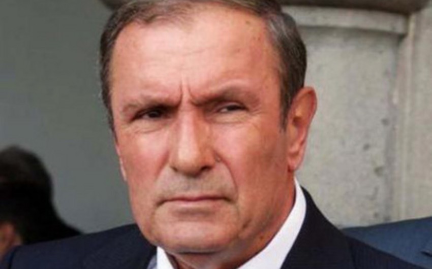 Бывший президент Армении, отложив свадьбу сына, отбыл в США