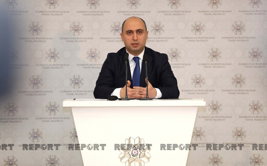 Министр образования поздравил азербайджанских учителей