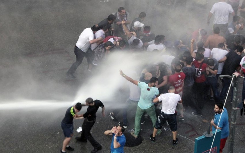 Посольство предупредило граждан Азербайджана избегать мест проведения митингов в Бейруте