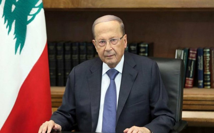Президент Ливана отправил в отставку кабмин